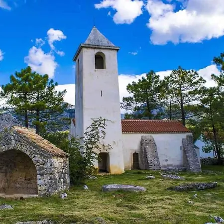 In Starigrad-paklenica 43596 スタリグラード