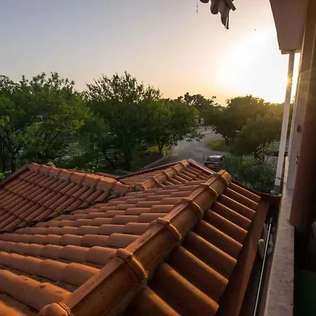 Apartment In Starigrad-paklenica 43596